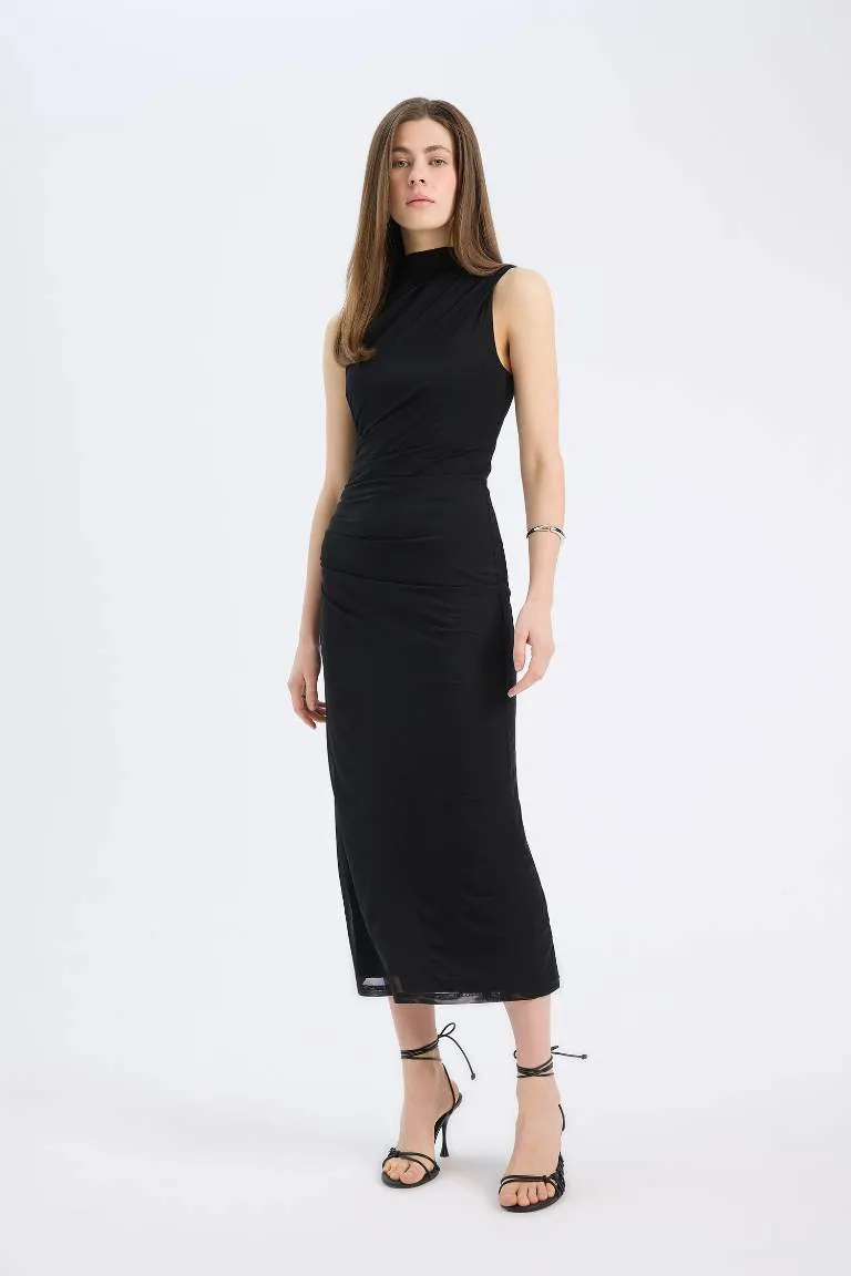 Bodycon Vücudu Saran Yarım Balıkçı Yaka Basic Düz Tül Kolsuz Maxi  Abiye Elbise