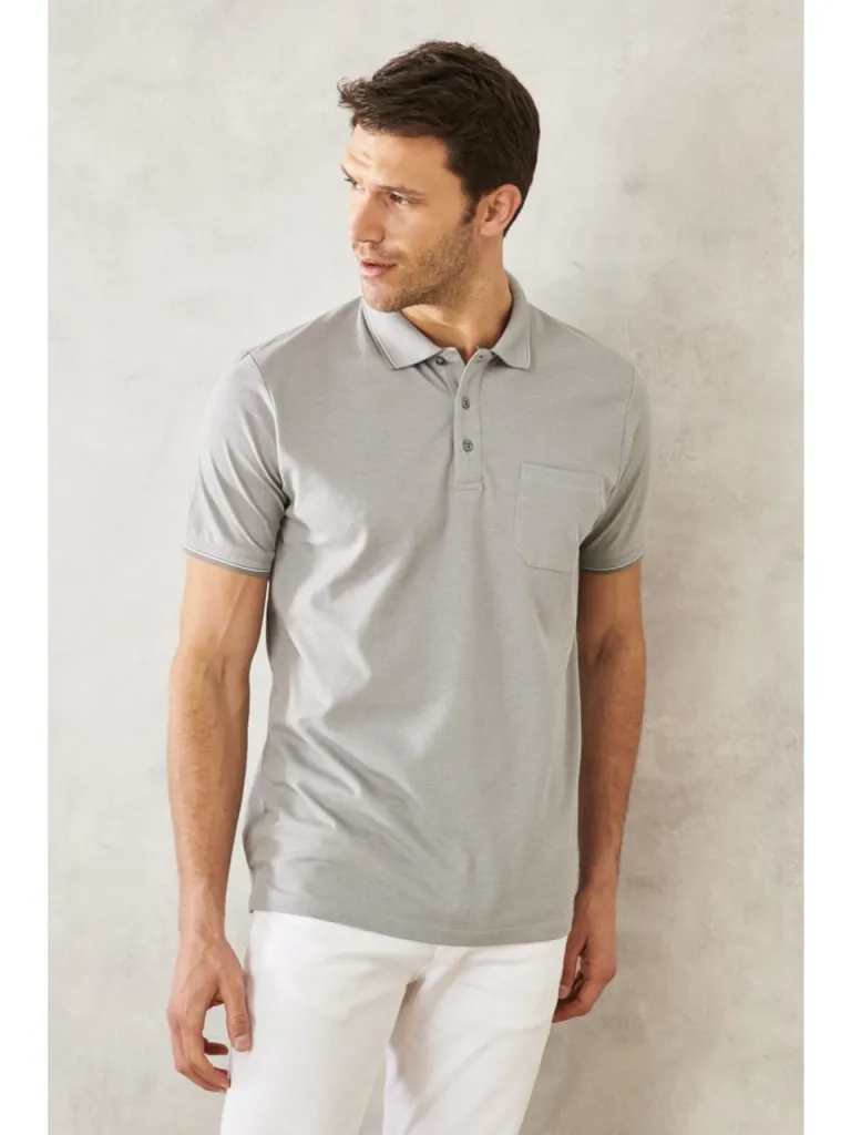 Altınyıldız Classics AC&Co / Altınyıldız Classics Erkek Çekmeyen Pamuklu Kumaş Regular Fit Rahat Kesim Gri Kıvrılmaz Polo Yaka Cepli Tişört