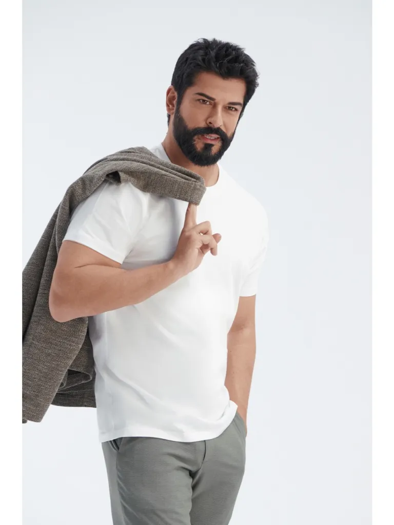 Altınyıldız Classics Erkek Beyaz %100 Pamuk Slim Fit Dar Kesim Bisiklet Yaka Tişört