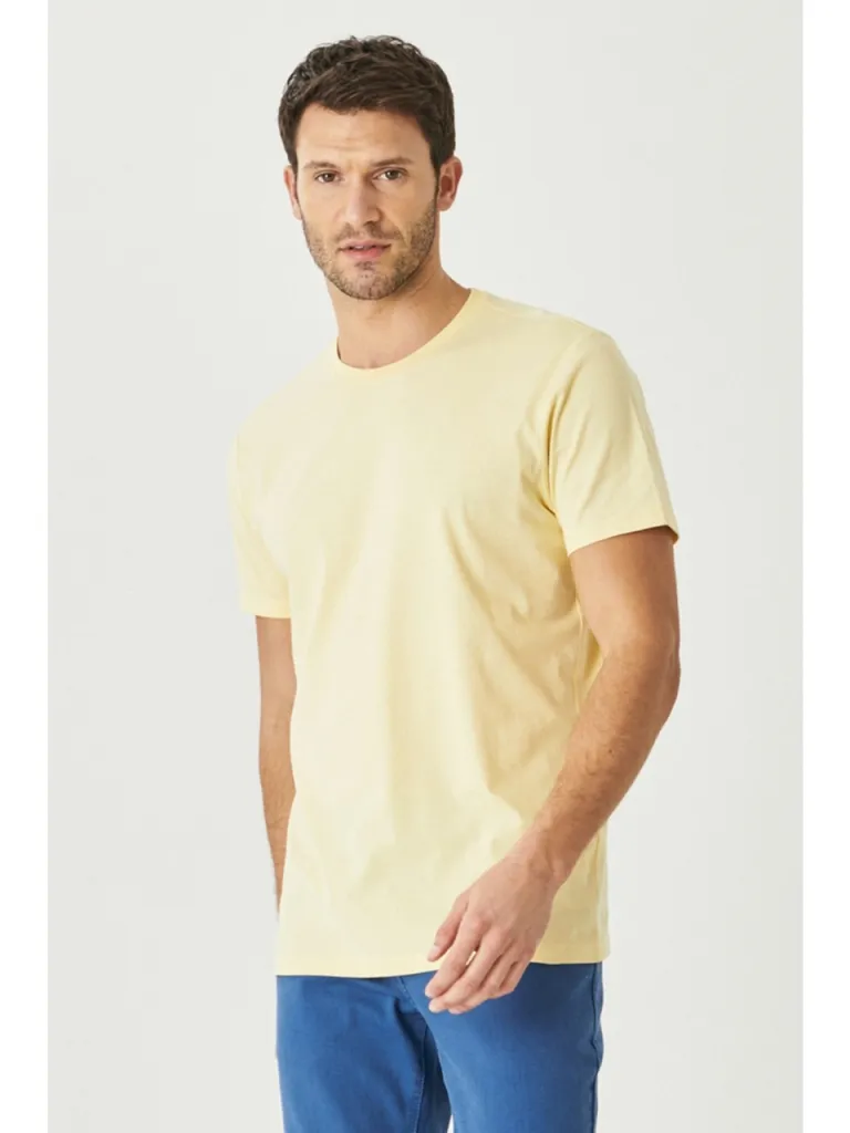 Altınyıldız Classics Erkek Sarı %100 Pamuk Slim Fit Dar Kesim Bisiklet Yaka Tişört