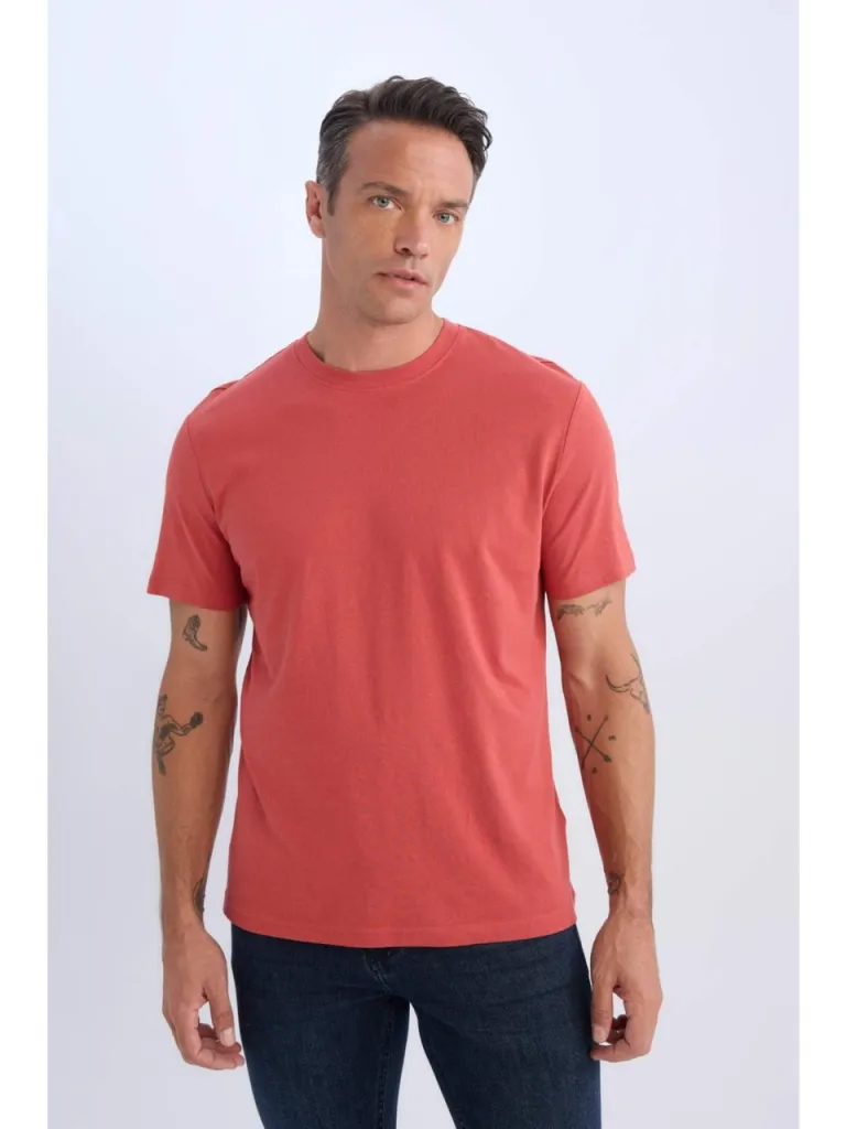 DeFacto %100 Pamuk New Regular Fit Bisiklet Yaka Basic Düz Kısa Kollu Tişört V7699AZ25SP