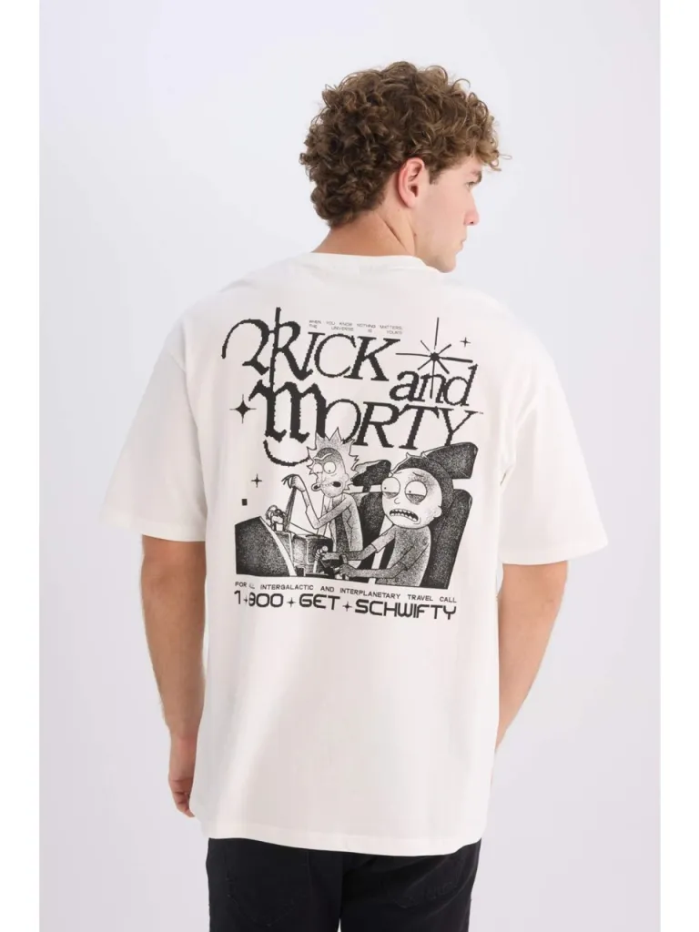 DeFacto %100 Pamuk Rick and Morty Boxy Fit Bisiklet Yaka Sırt Baskılı Kısa Kollu Tişört D5466AX25SP