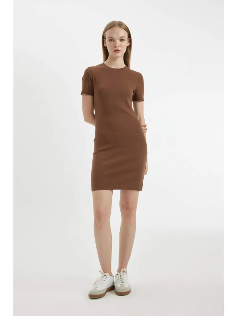 DeFacto Coool Bodycon Vücudu Saran Bisiklet Yaka Fitilli Kaşkorse Kısa Kollu Mini Elbise C1503AX24SP