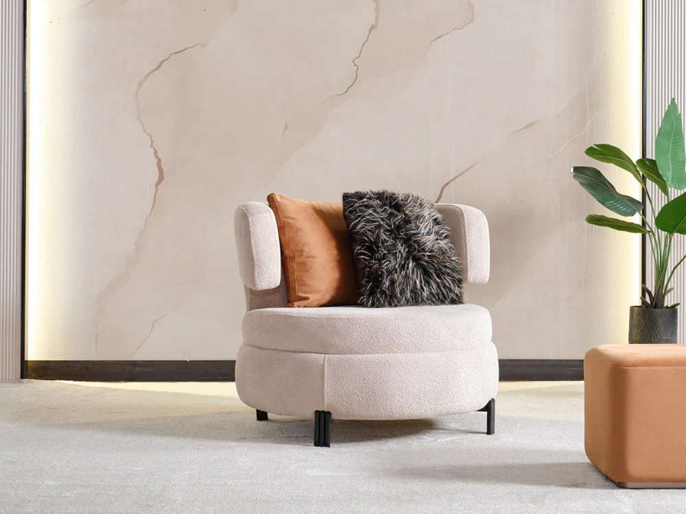 Voyance 39" Wide Armchair